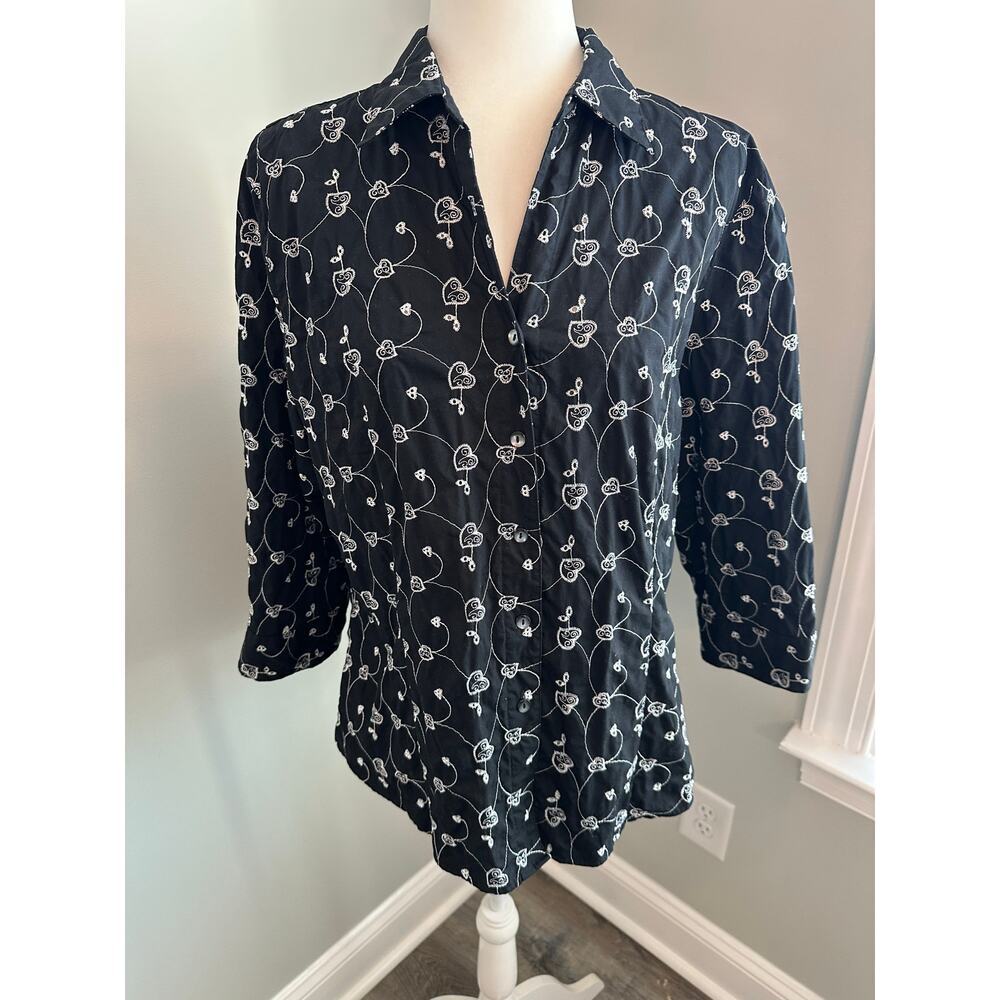 Foxcroft Fitted Black Embroidered Button Front Shirt Size 16 Cotton 3/4 Sleeve